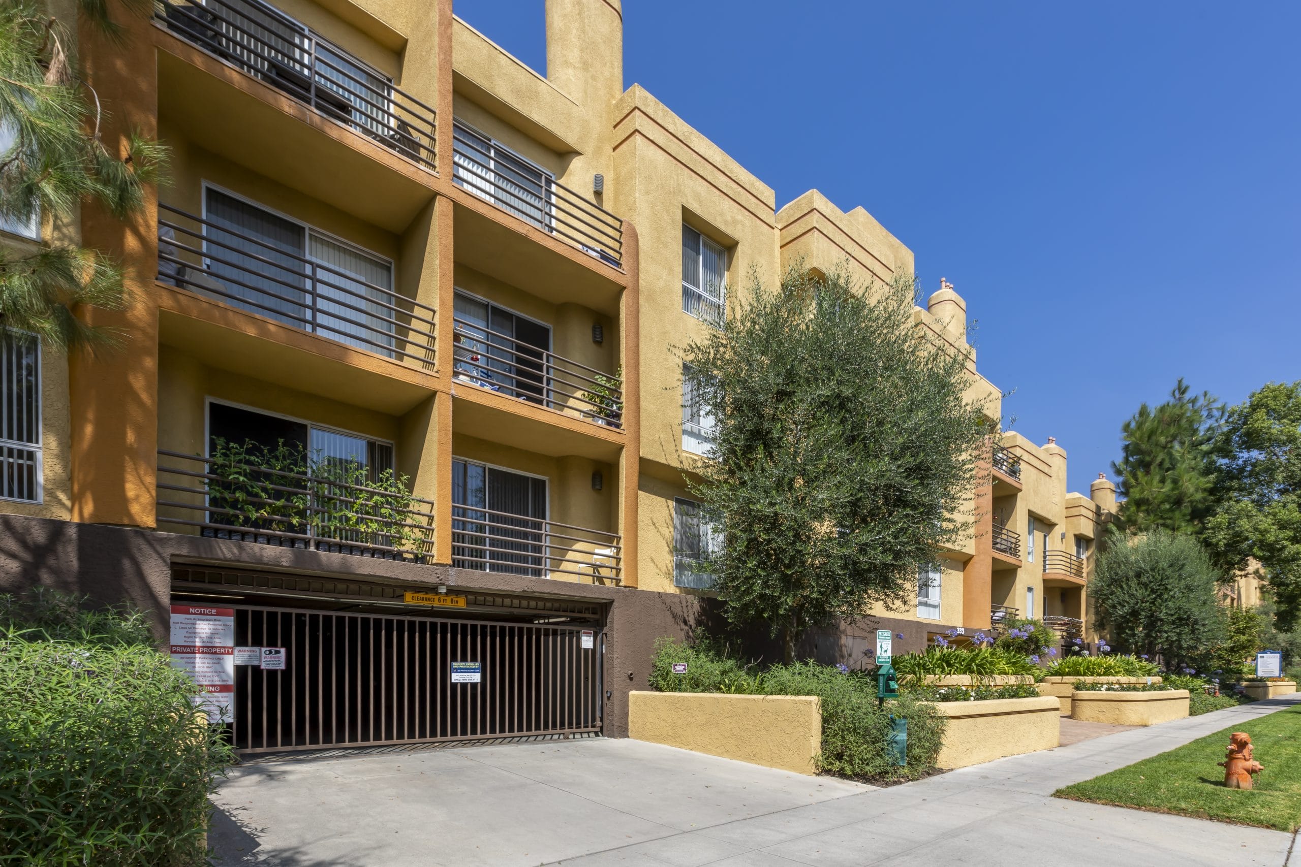 Media Gallery Apartments in Burbank